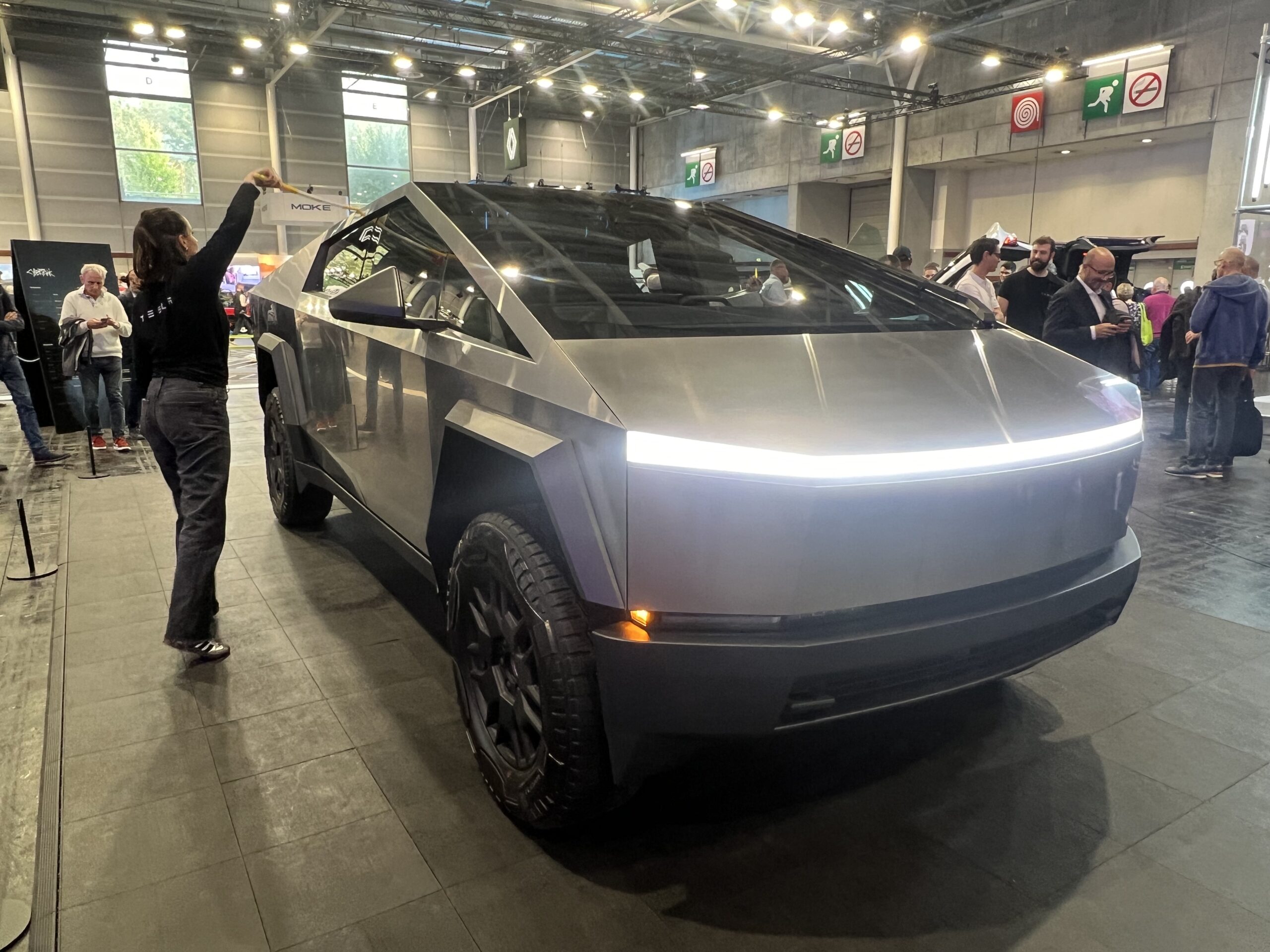 Les voitures de conception et de fabrication chinoises peinent encore &agrave; p&eacute;n&eacute;trer de fa&ccedil;on notable le march&eacute; fran&ccedil;ais, domin&eacute; par Tesla et par Renault